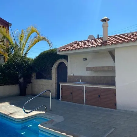 Episkopi Villa, Luxury 4 Bedroom With Pool - Villa