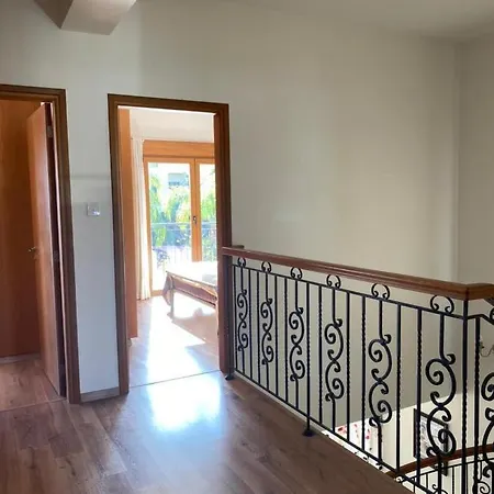 Episkopi Villa, Luxury 4 Bedroom With Pool - Villa Limassol